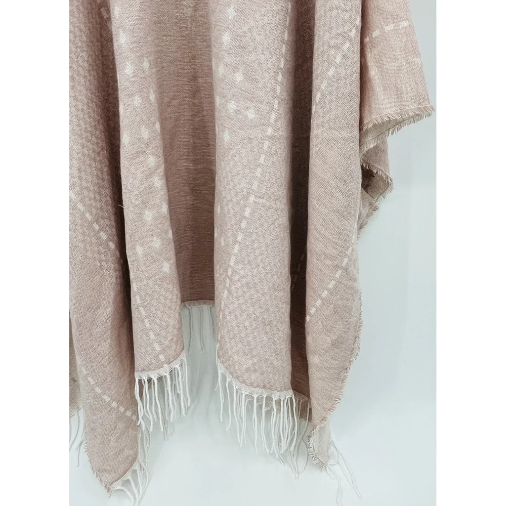 Gentle Fawn Hermosa Fringed Kimono Shawl Wrap Fringed NWT Size Medium / Large